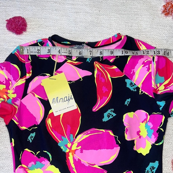 NWT Maaji Floral LongSleeve Rash Guard Swim Top MED Bright Floral Print on Black - Picture 7 of 16